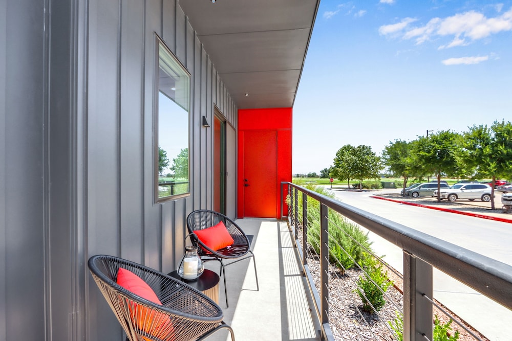 Pure Texas Poolside Oasis Steps to Entertainment