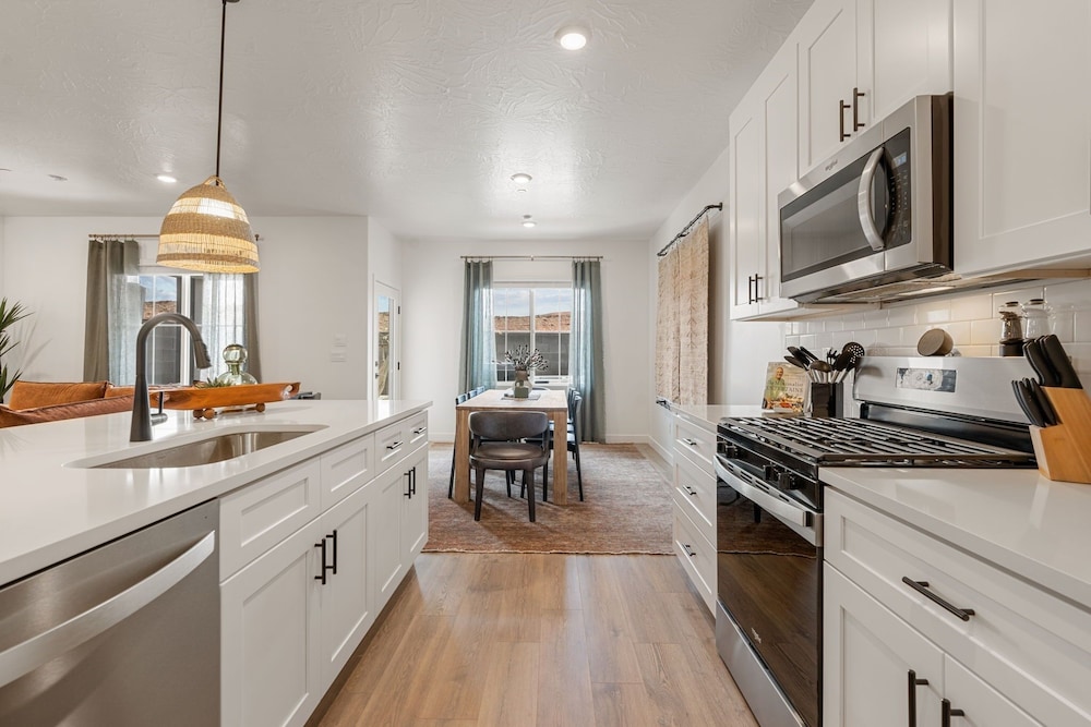Red Haven 4 Bedroom Home