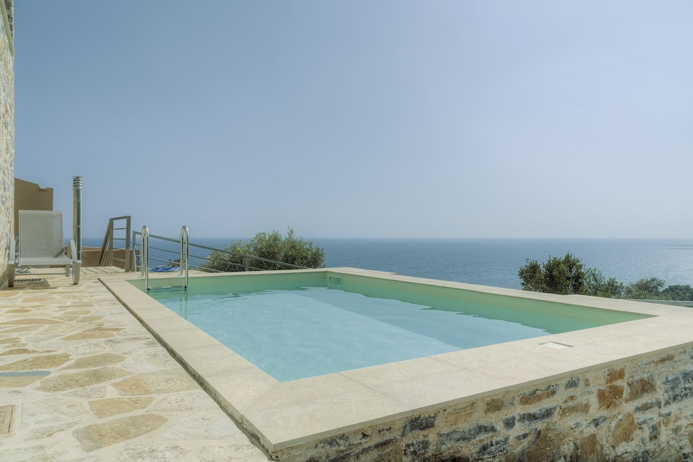 Ouzo Panoramic Houses 1, with private pool
