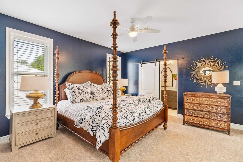 30A Stars & Stripes by Avantstay Seagroge Pool & Tennis