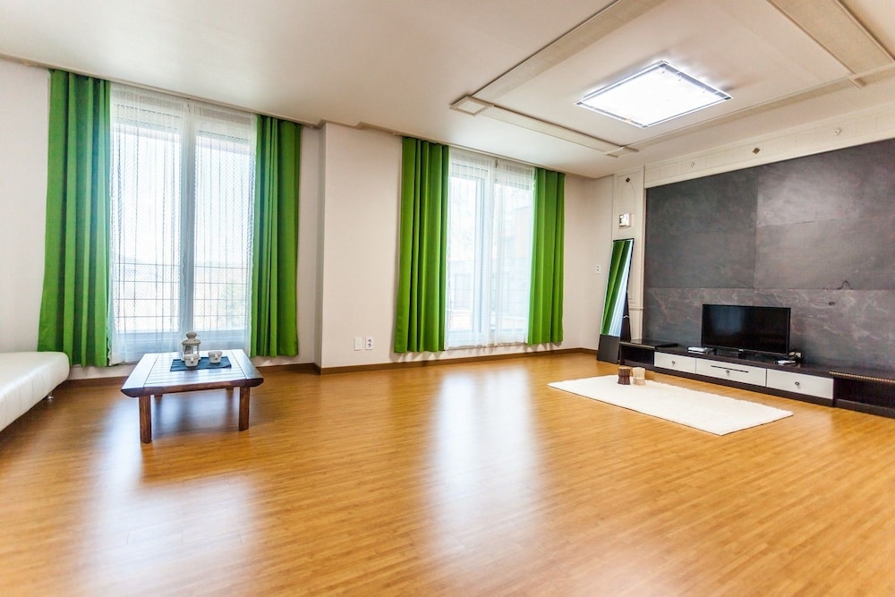 Phoenix Emerald Pension