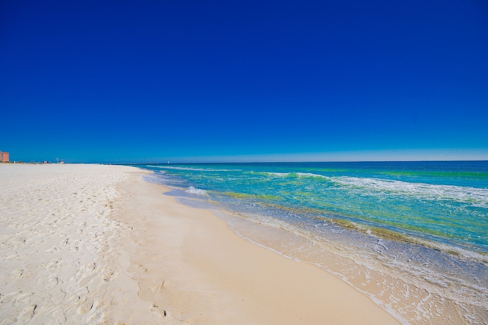 Sea Oats 105h 3 Bedroom Condo