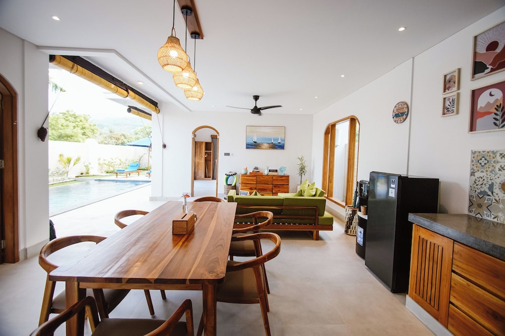 Bukti Garden Villa