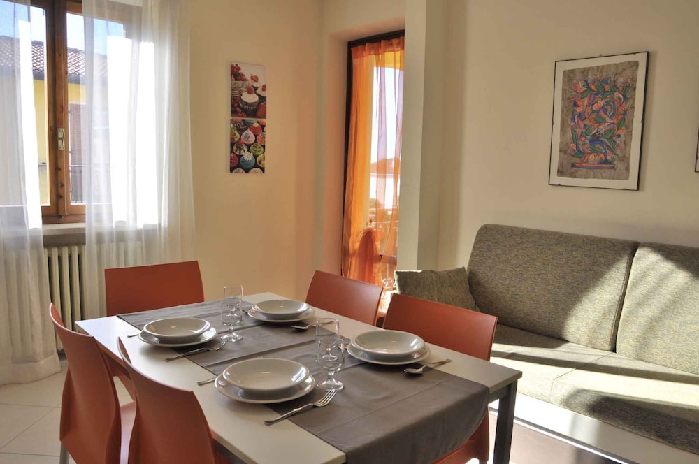 Ferienwohnung mit Terrasse und Pool