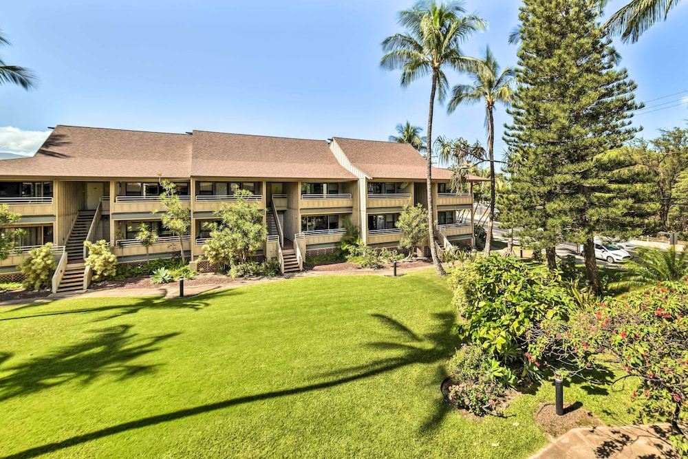 Stunning South Maui Condo w/ Lanai by Beach! view 5