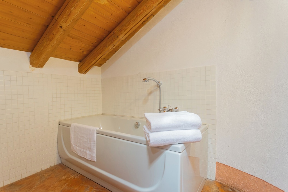 Antiche Mura by Rent all Como