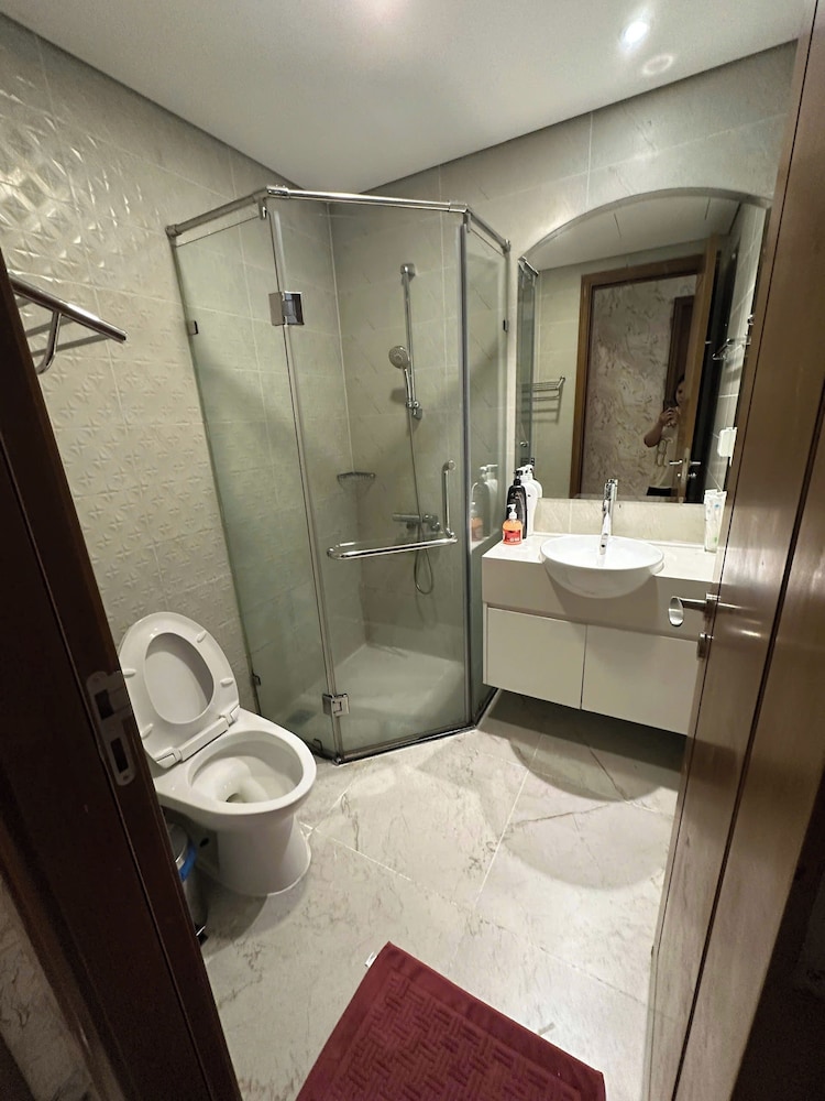 The Aquamarine Landmark Suites - Poolside Access at L4B