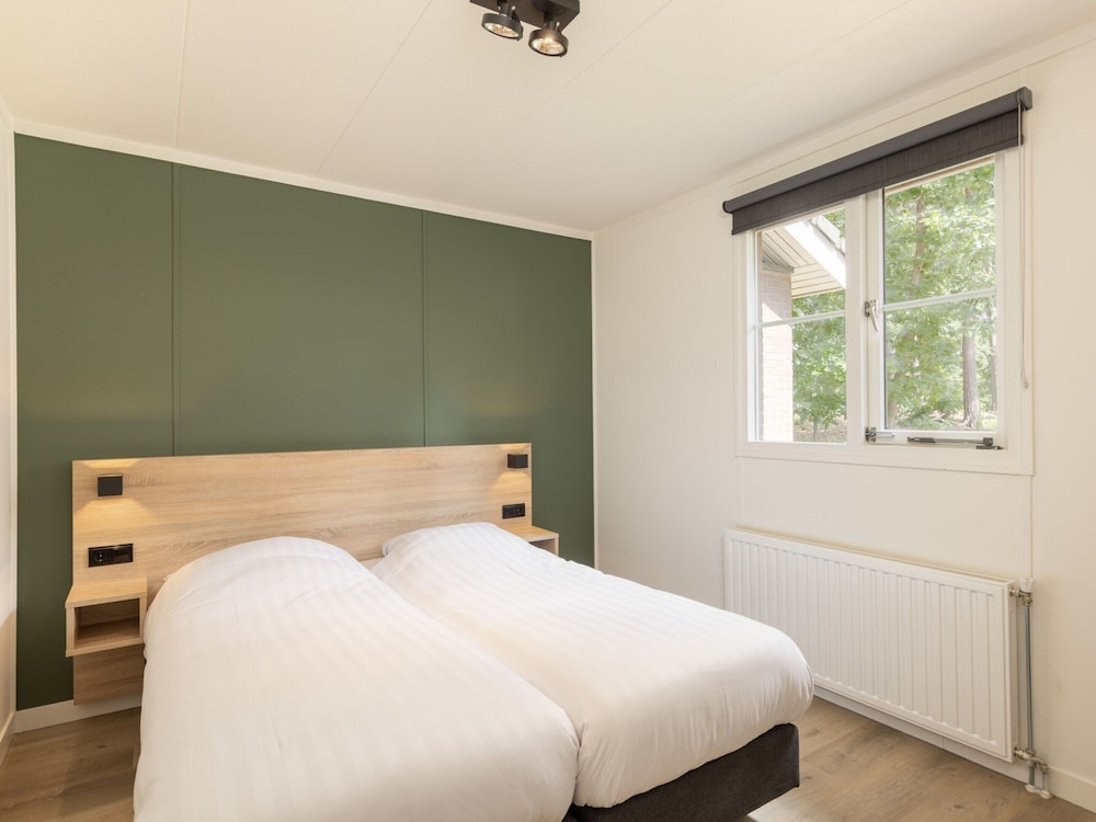 Bungalow in Park De Peel - Car-free Retreat view 3