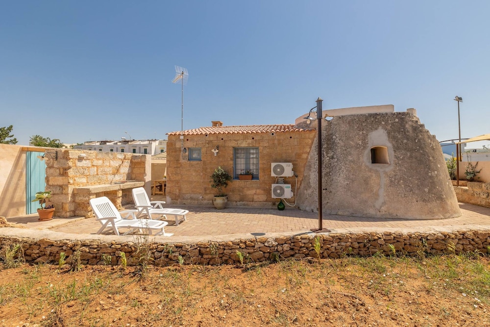 Trullo Mmammineddhu - Vicino le Spiagge di Sabbia