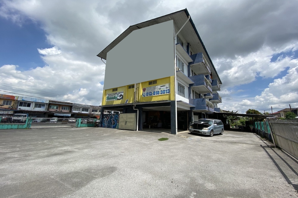 OYO Home 90295 Beacon Homestay Kuching photo 1