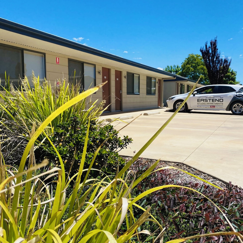 Eastend Studio Apartments