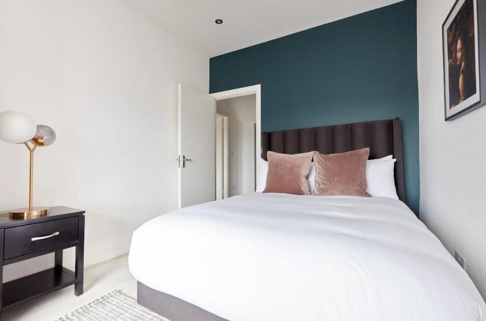 Dublin Central Suites