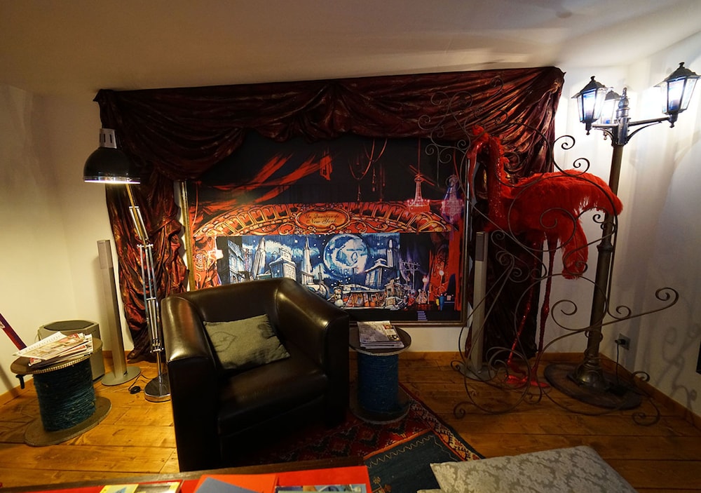 lounge