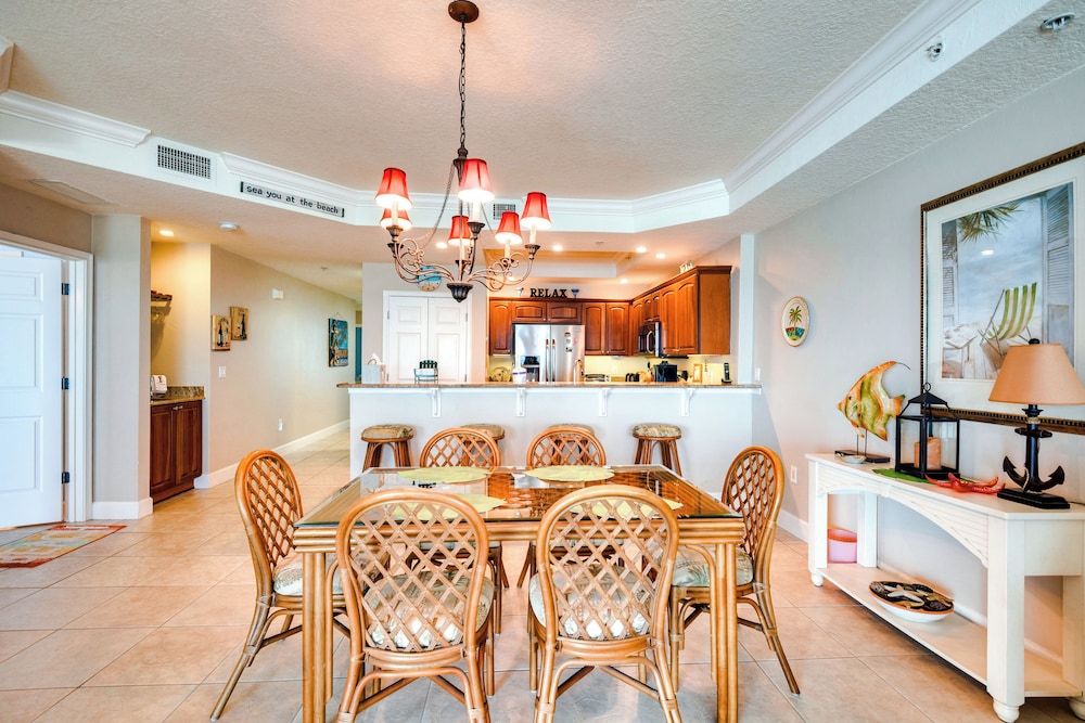 Daytona Beach Condo: Pool Access, Oceanfront view 2