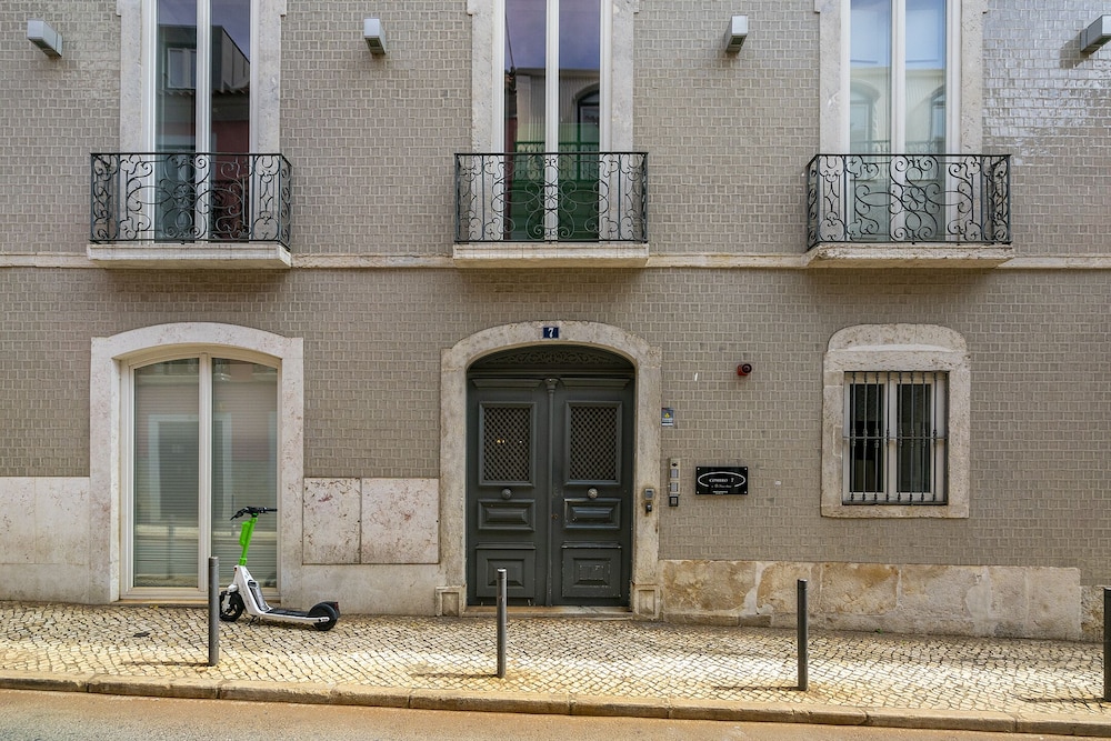 Prime Lisbon Living Great For D Nomads & R Workers