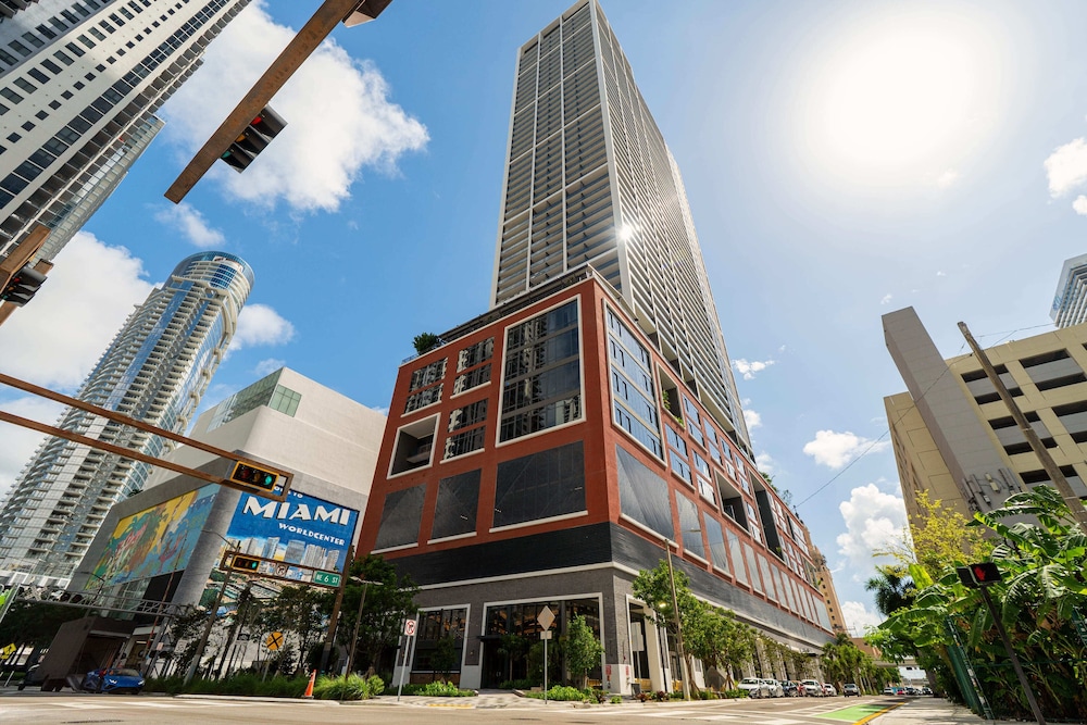 Studio with City Views in Downtown Miami