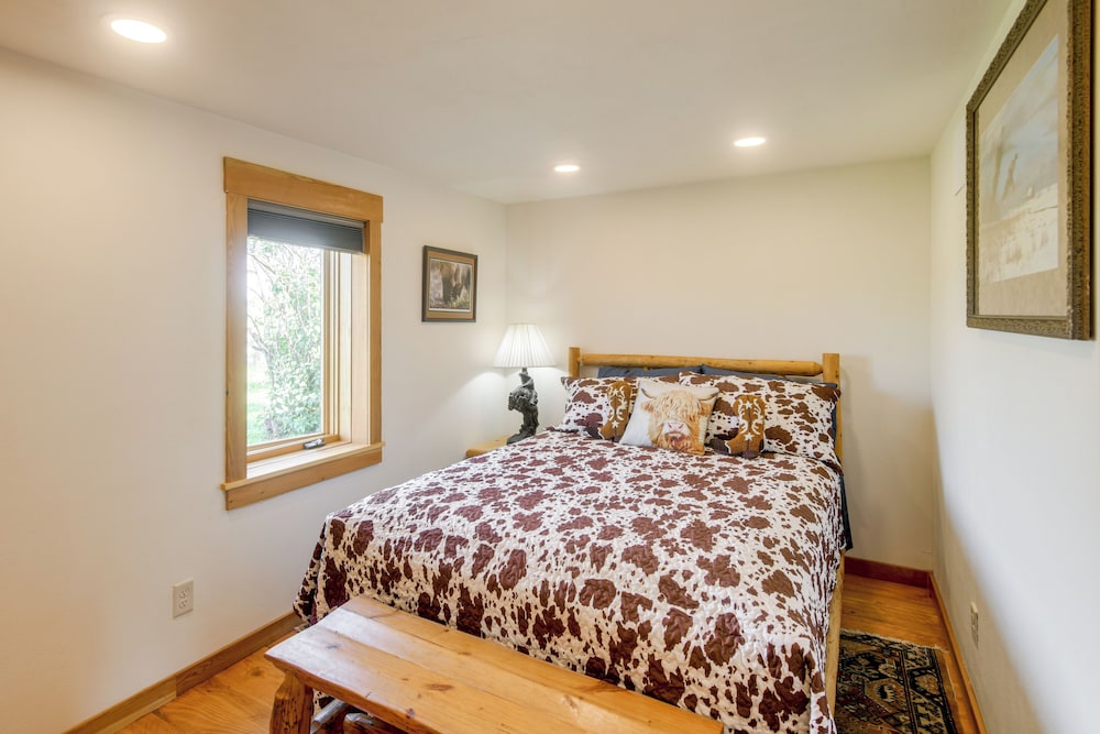 Fish, Hike & Ski: Ririe Retreat w/ Kayaks!