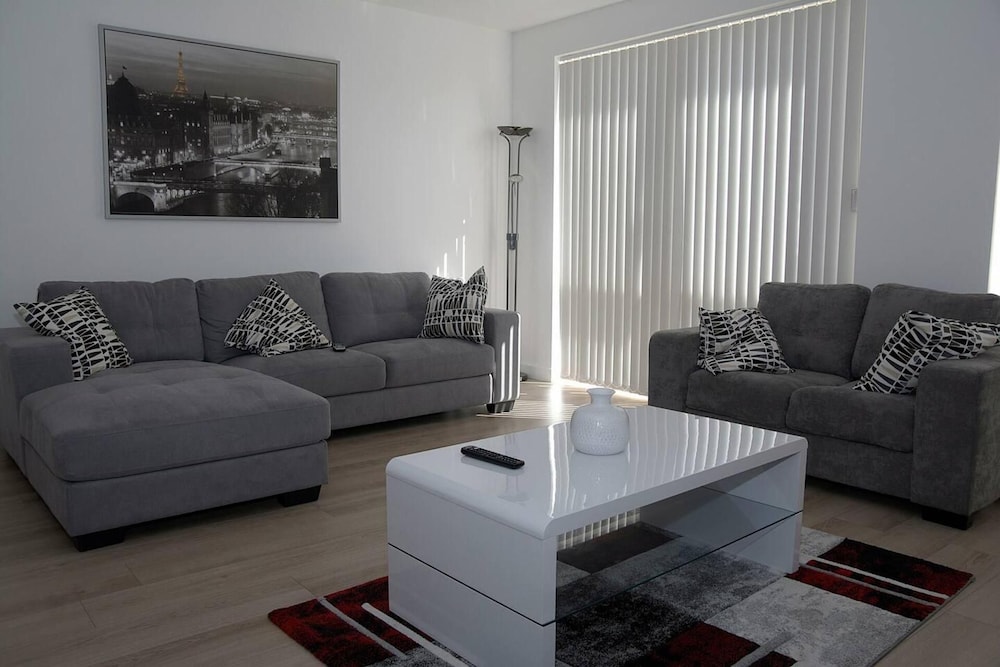 East Central London - Sleeps 6 - Pet Friendly