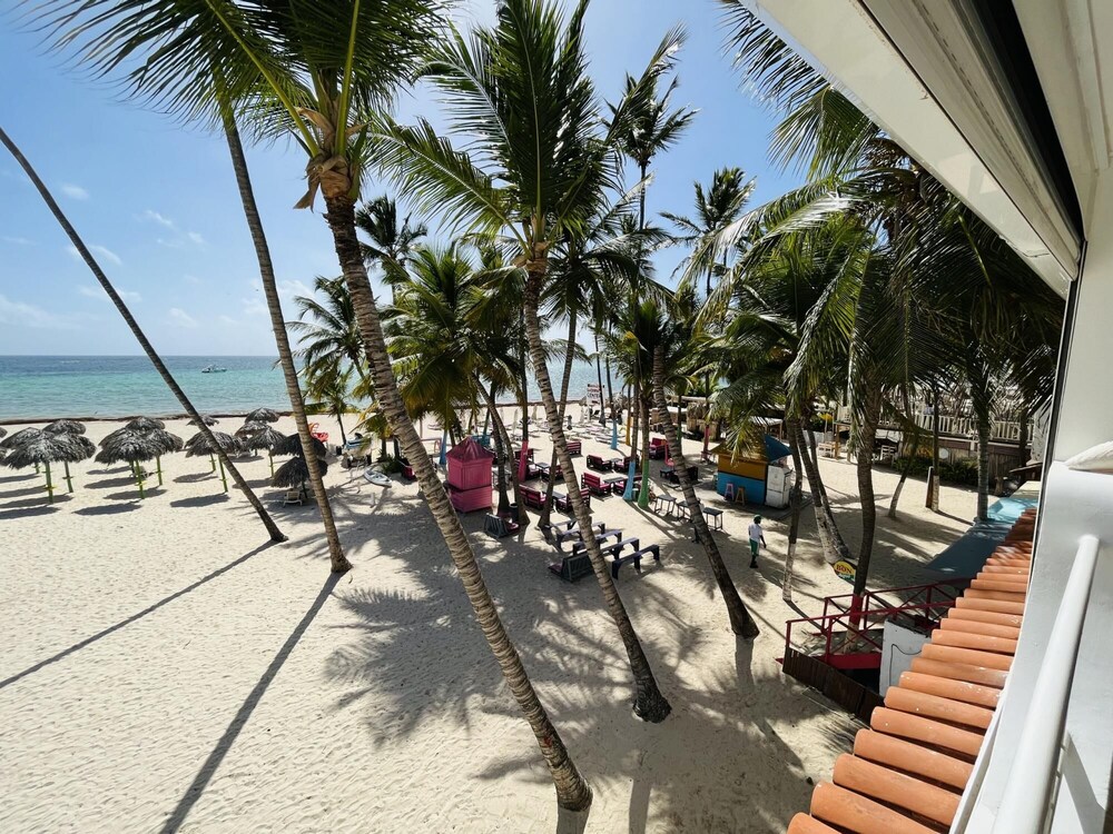 Beach Front Flor de Mar Los Corales Playa Bavaro