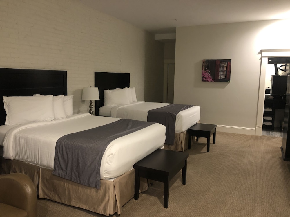 Talbott Inn