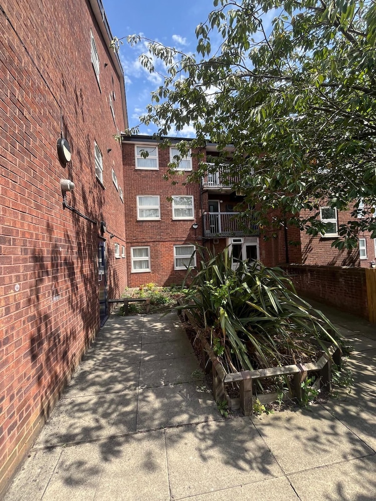 262 Apartments