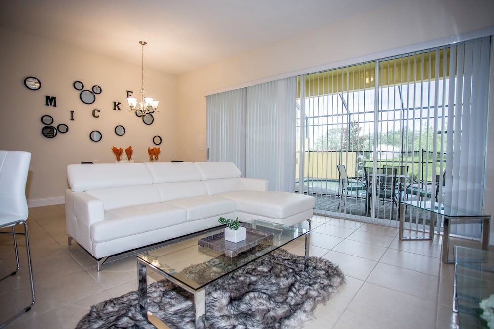 Fabulous Vacation Home w Screened Pool Close To Disney 146 - Image 2