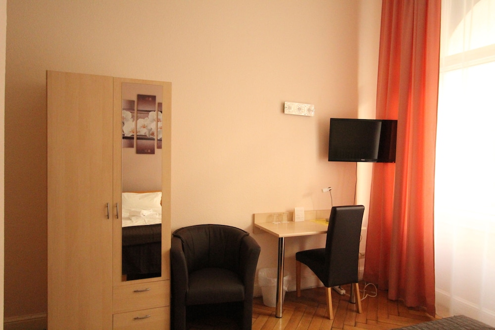 Hotel Pension Elegia am Kurfürstendamm