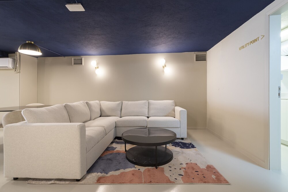Lapa Diplomatic Flat 1 1 by Feel Lisboa