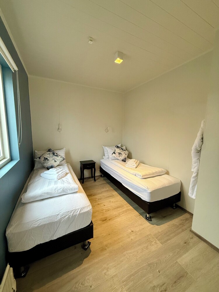Kambur cottages