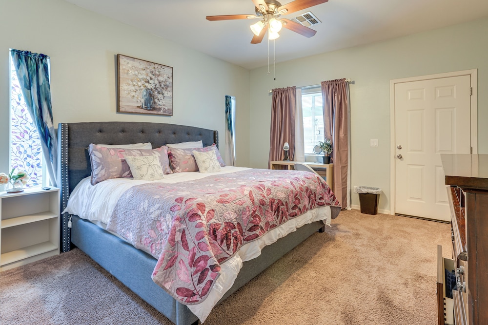 6 Mi to Dtwn Tempe: Pet-friendly Retreat w/ Yard!, photo 3