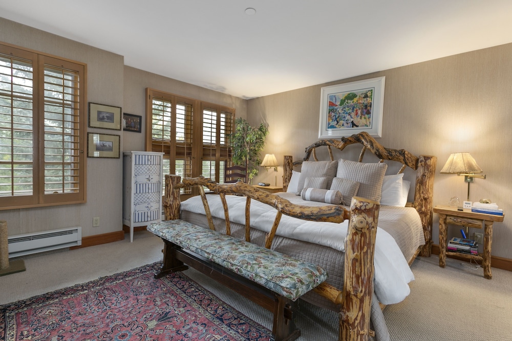 B1 Meadow Ridge 3 Bedroom Townhouse by RedAwning view 2