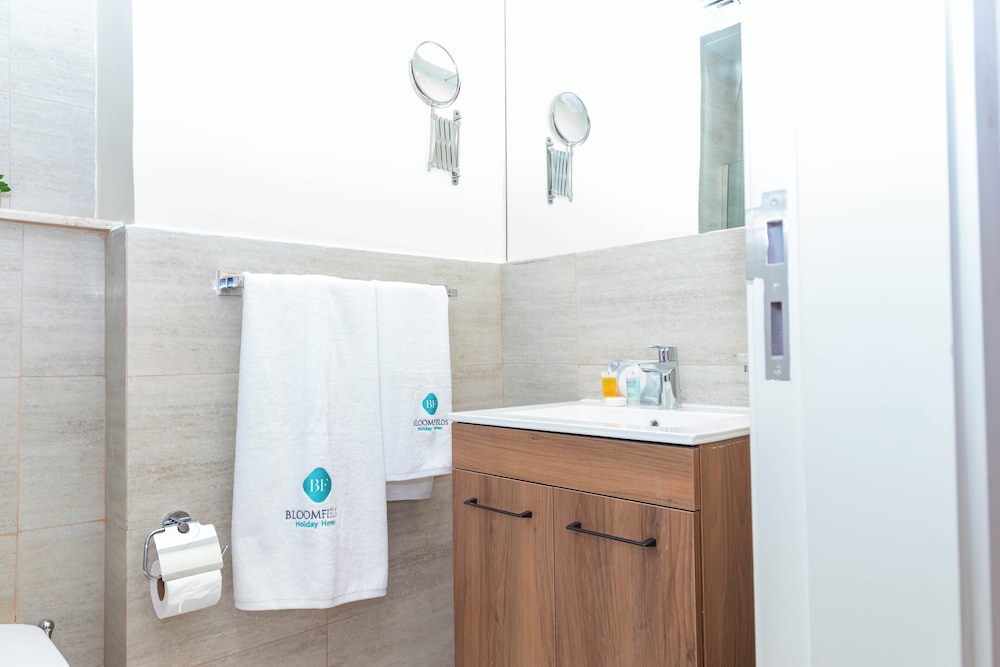 Bloomfields Grandeur STU in Oasis Masdar
