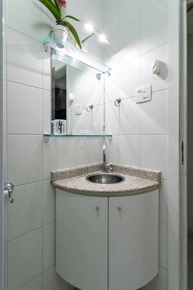 Studio in Copacabana 5 Minutes From the Beach Nsc309