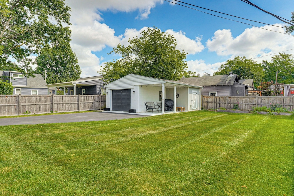 3 Mi to Ohio State: Updated Home w/ Yard!