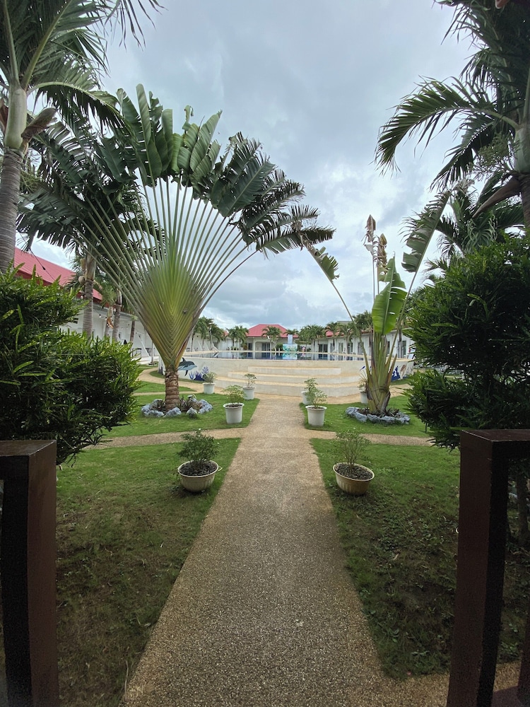 Green Mango Resort