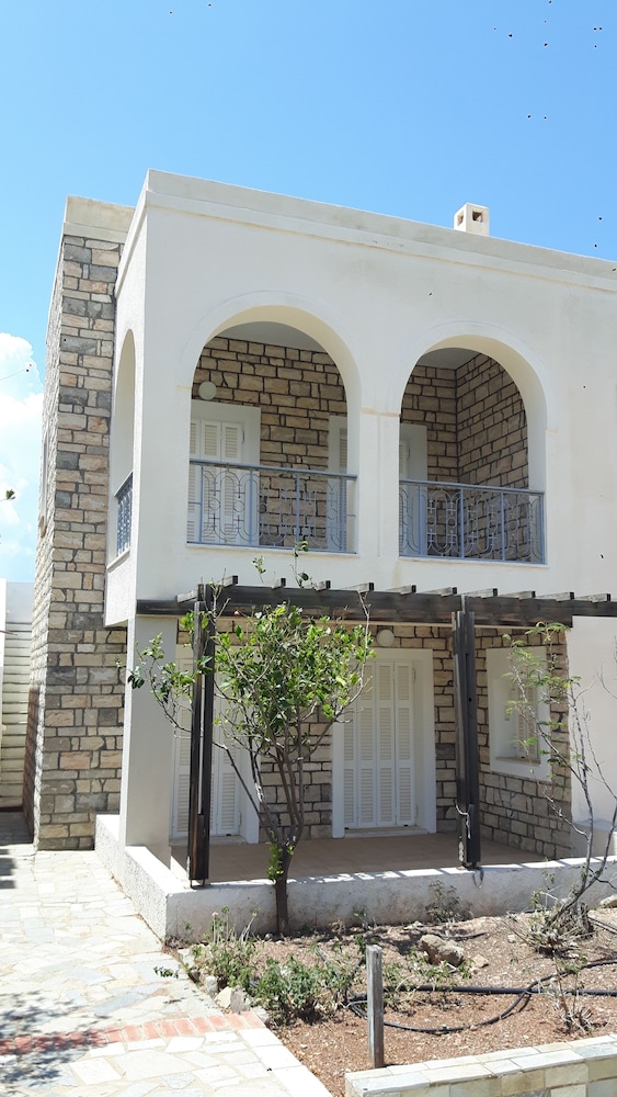 Dionysos Authentic Resort & Village