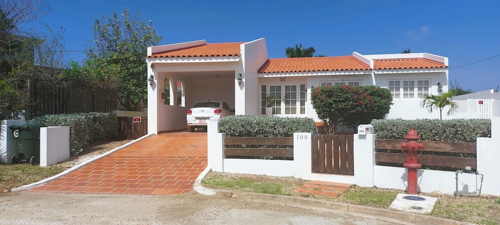 Cas Pega Pega - Close To Beach - Centrally Located