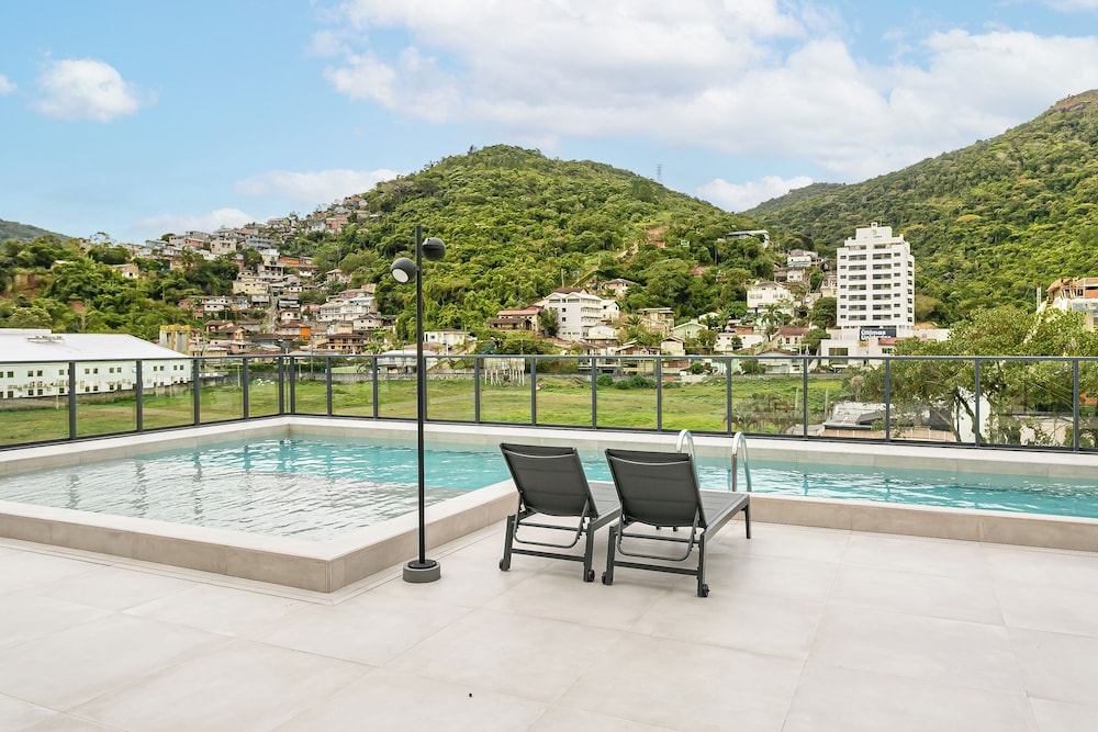 First Residencial Multifuncional by Viva - Conforto e Fácil Acesso às Melhores Praias de Floripa