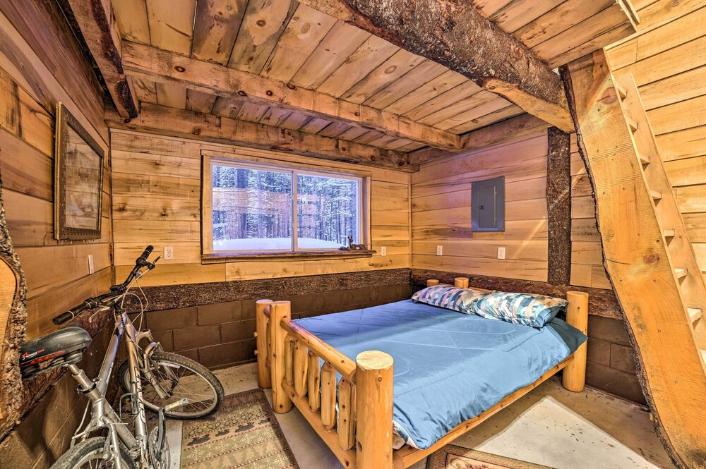 Secluded Vanderbilt Cabin, 9 Mi to Treetops! view 3