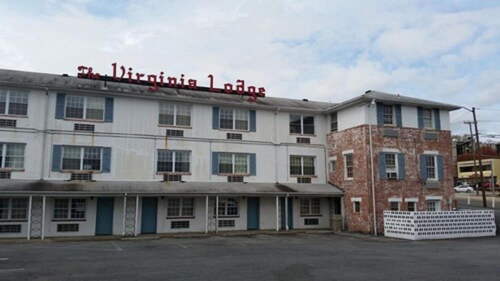 The Virginia Lodge
