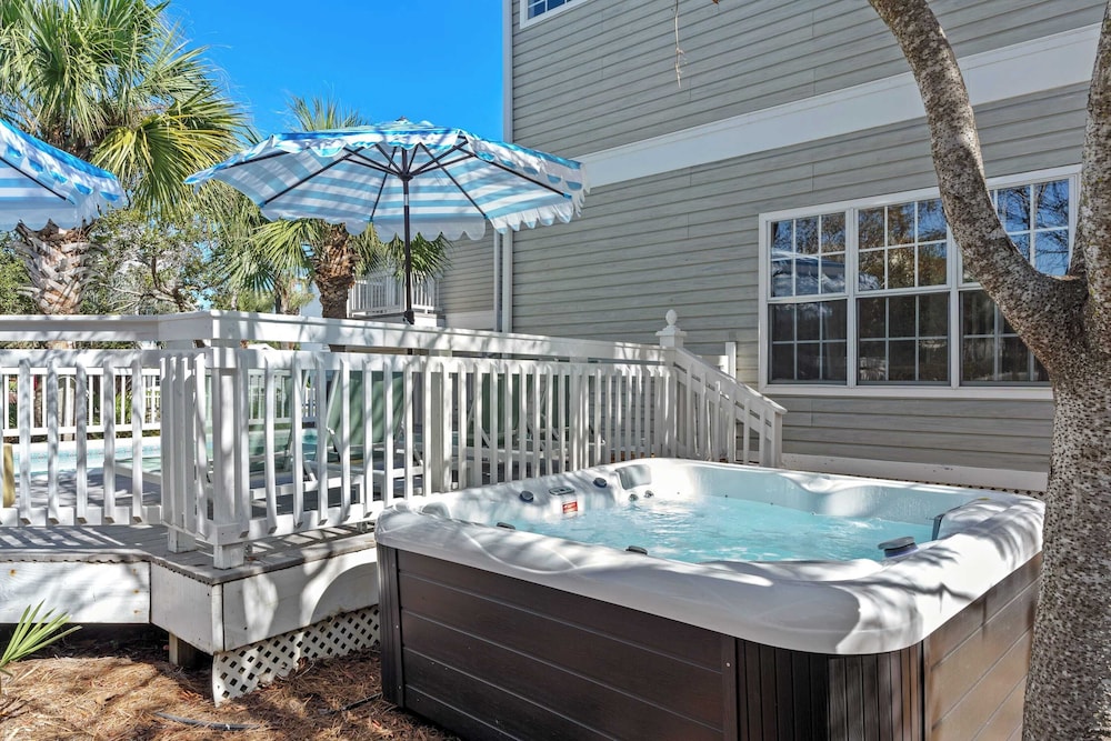 Steps to Beach! Arcade Game Room, Pool + Hot Tub Calico Scallop by Avantstay