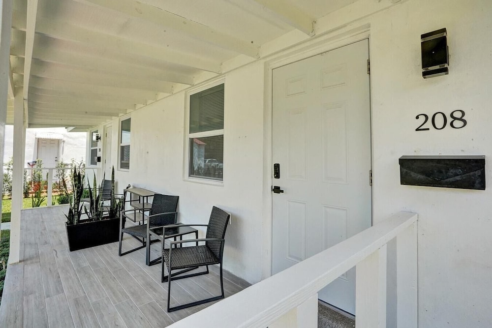 Charming Miami Getaway Near Beaches & Attractions