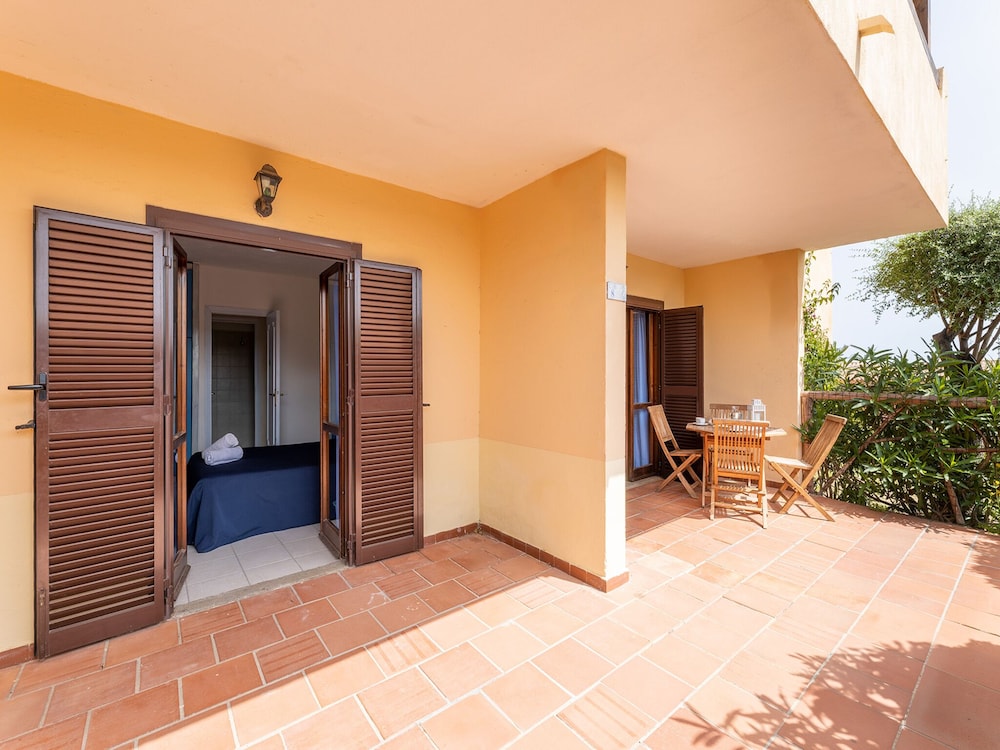 Relax on the Bay of Marinella