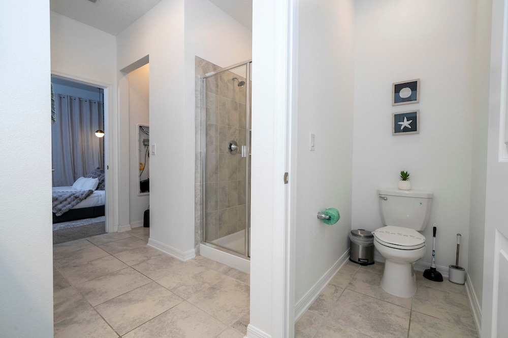 3191 402 Family Fun 3BR Themed Apt Near Disney