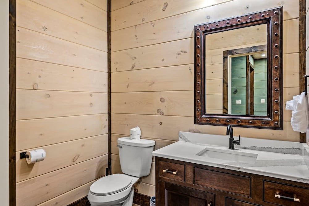 Sleeps18 Views 2 Hottubs Family Reunion Retreat