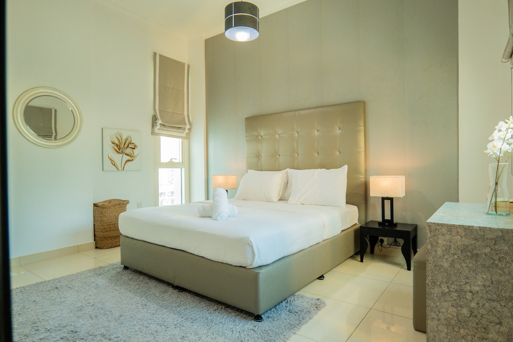Venduras Elegant 1BR Dubai Marina