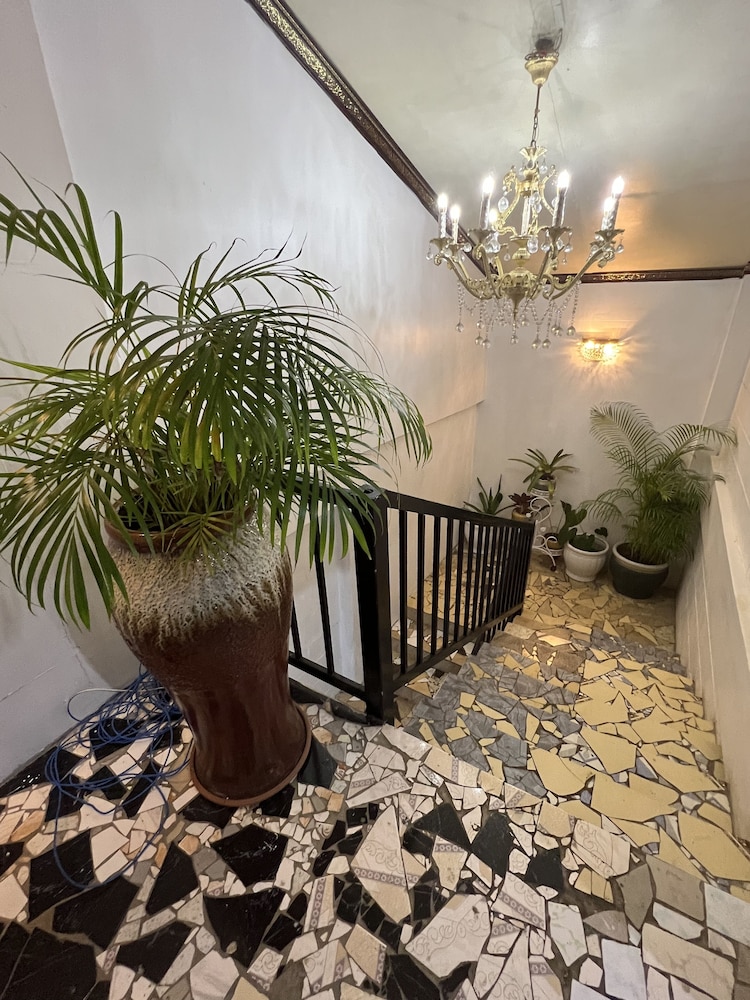 Moatoga Hotel