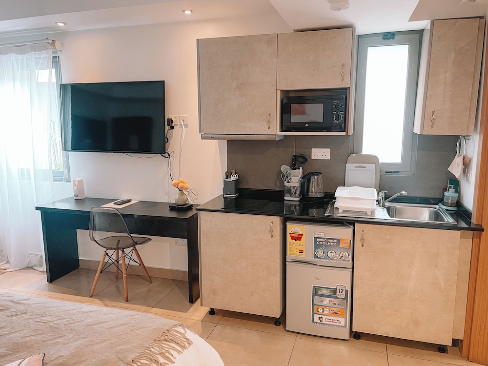 Sky Suites Airport