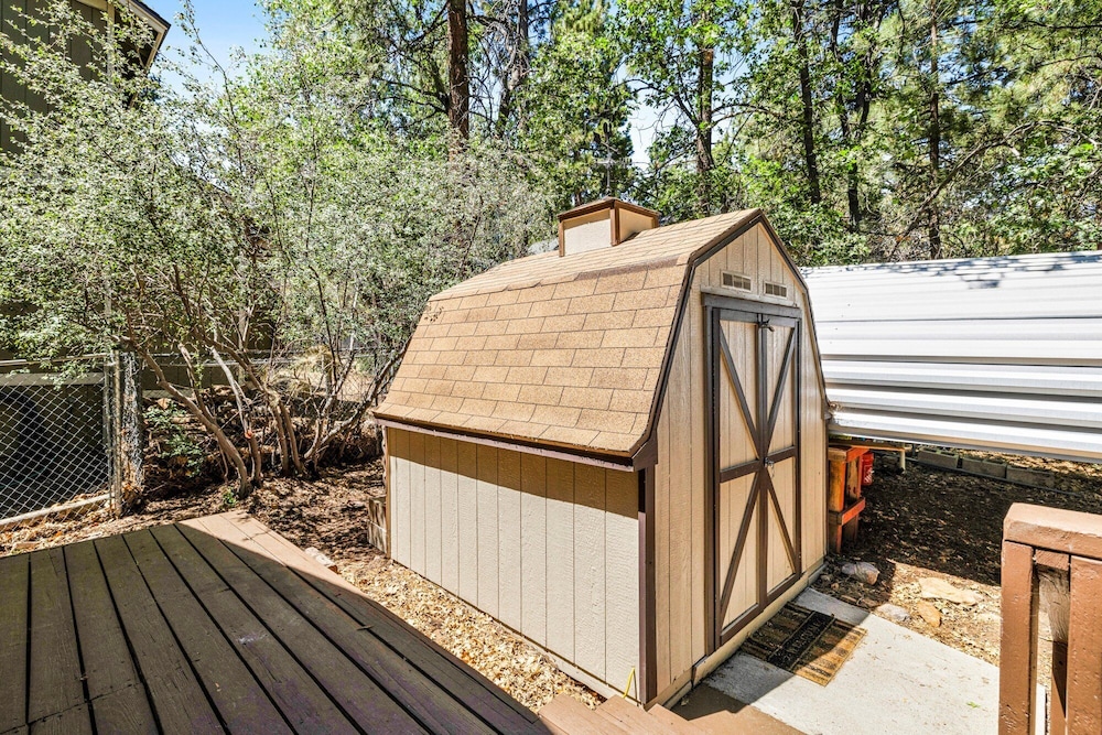 Bear Forest Cabin #2553
