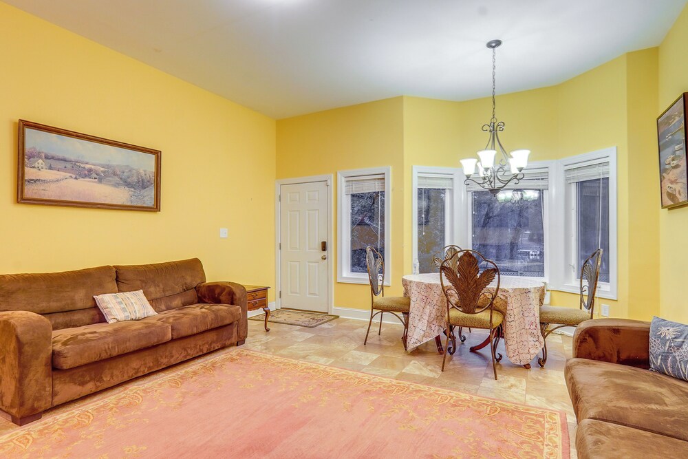 Scenic Studio w/ Dock Access in Fayetteville!